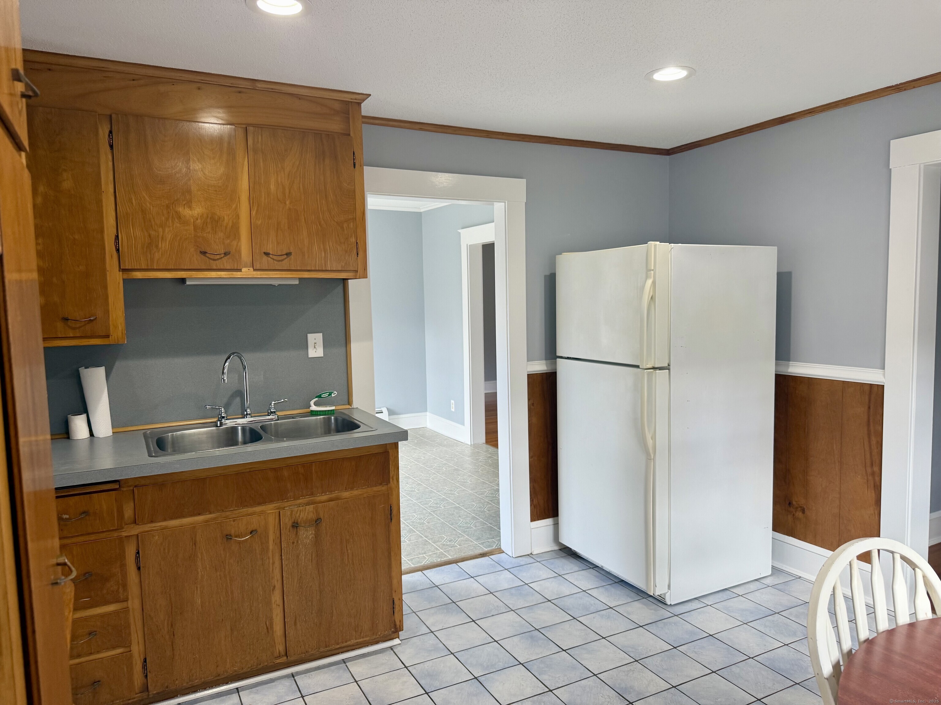 73 Walnut Street East Hartford CT 06108