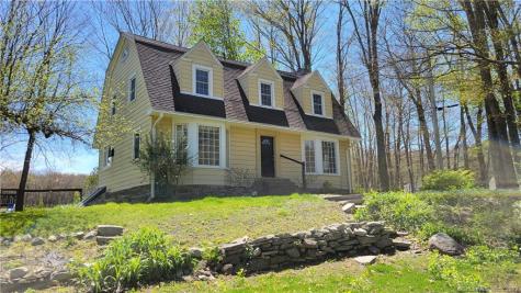 14 Valinsky Road Lebanon CT 06249