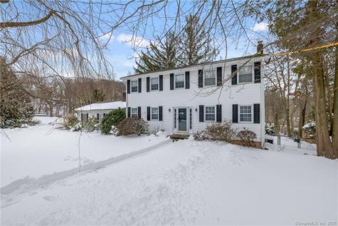 2 Earl Avenue Hamden CT 06514