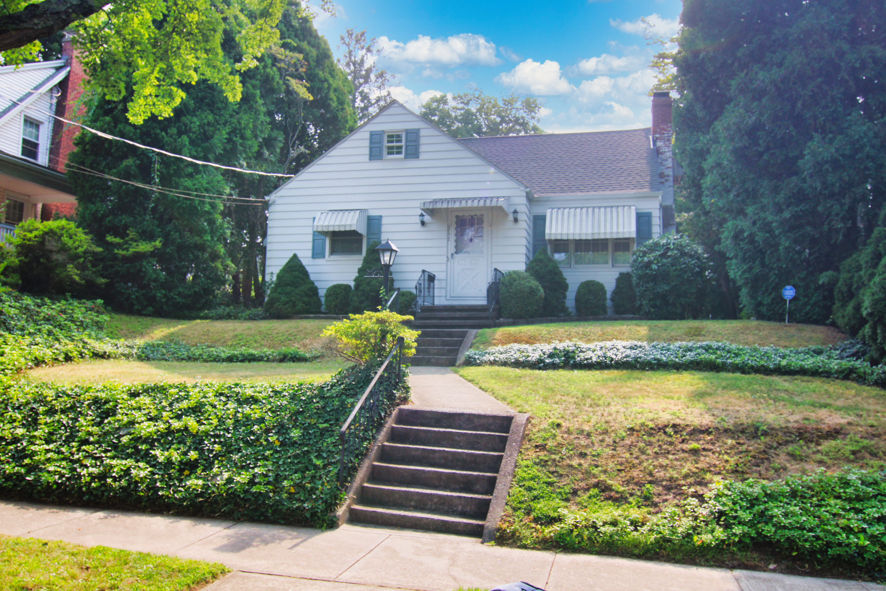 253 Kneeland Road New Haven CT 06512