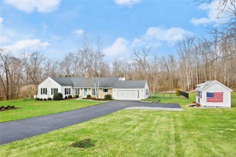 30 Far Horizon Drive Easton CT 06612