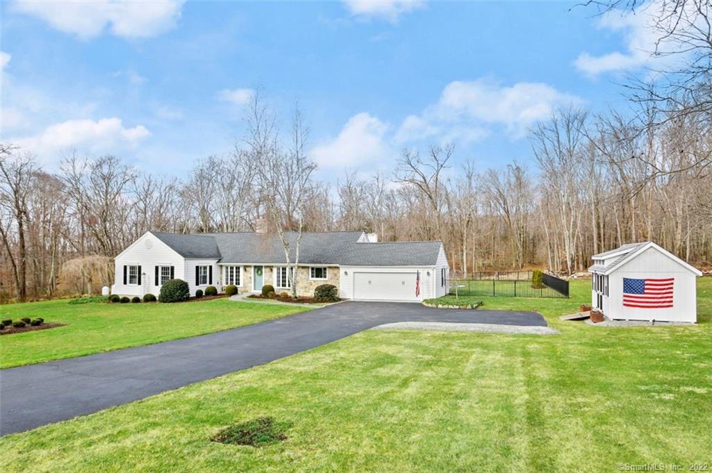 30 Far Horizon Drive Easton CT 06612
