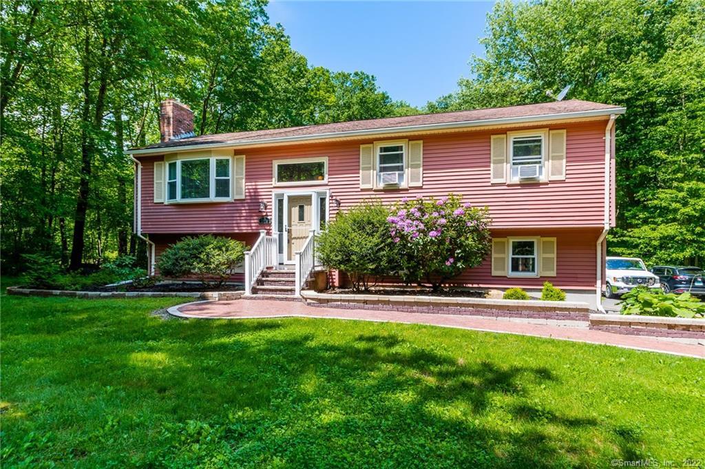 140 Standish Road Colchester CT 06415