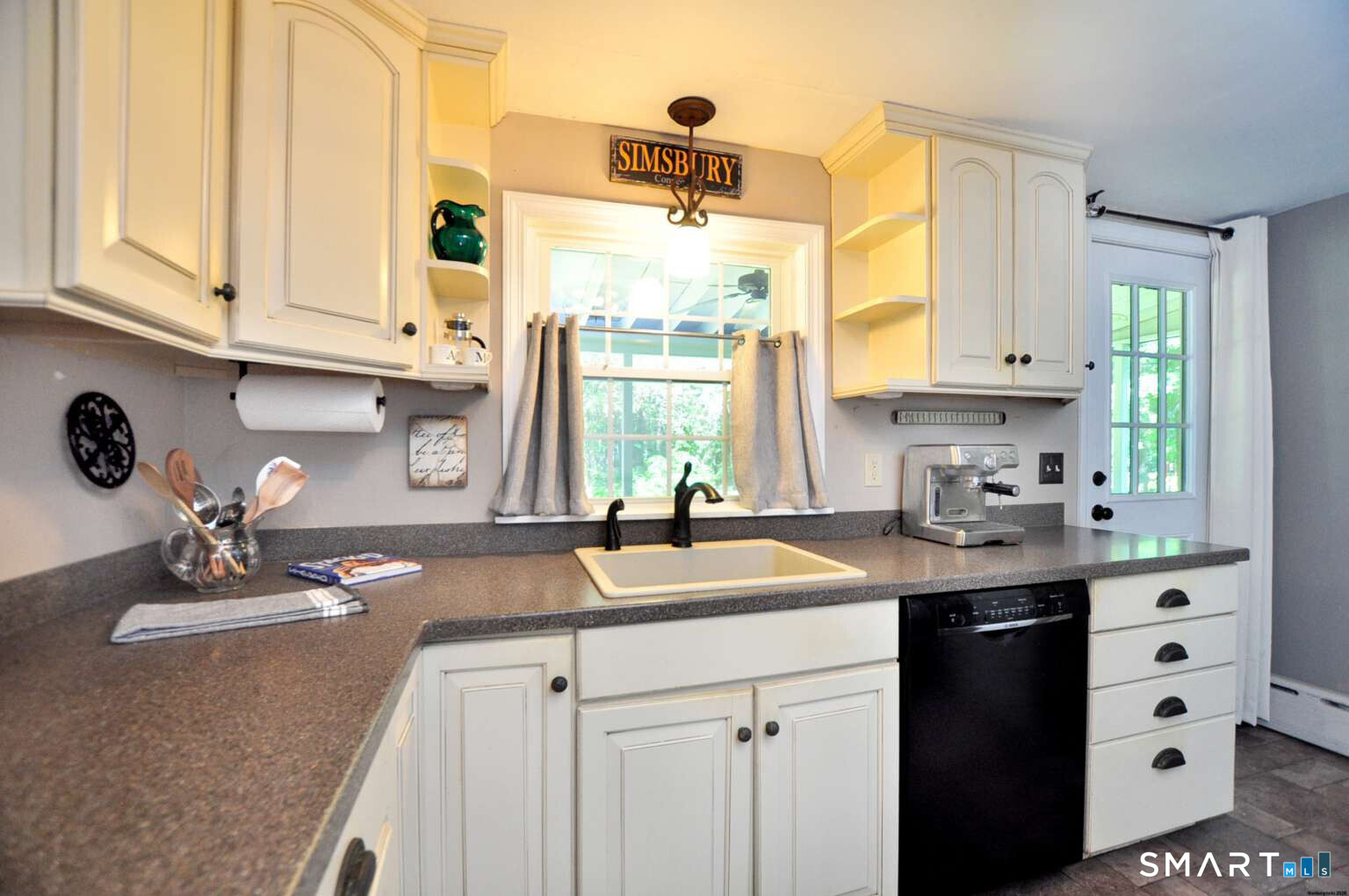 44 Climax Road Simsbury CT 06070