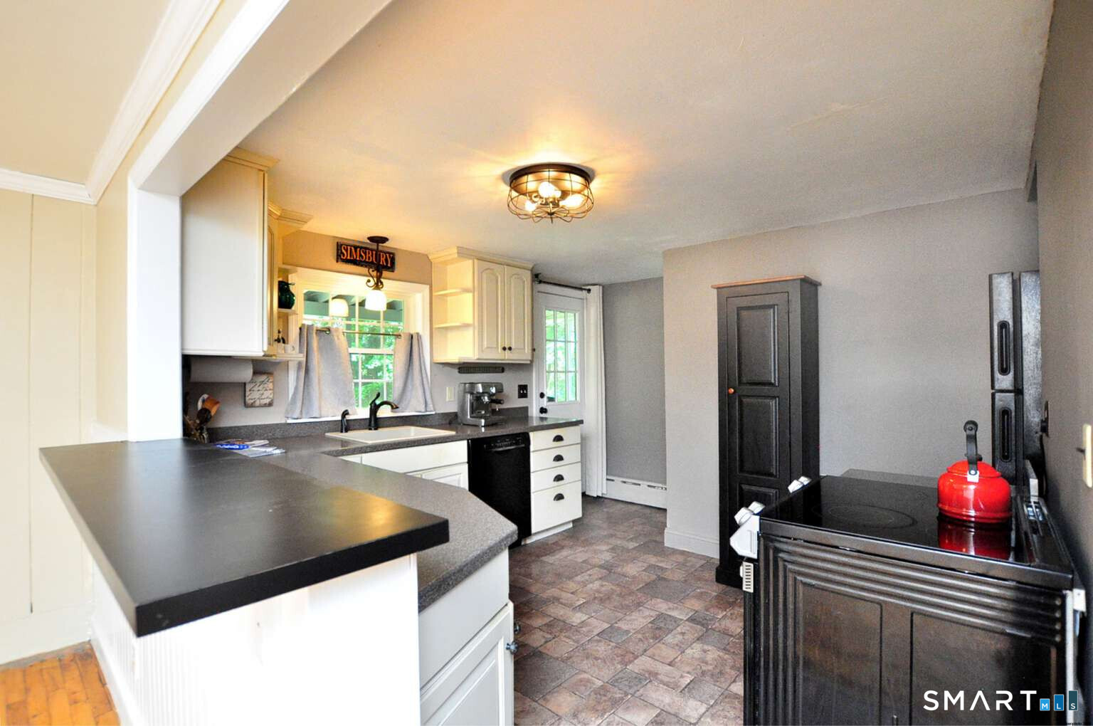 44 Climax Road Simsbury CT 06070