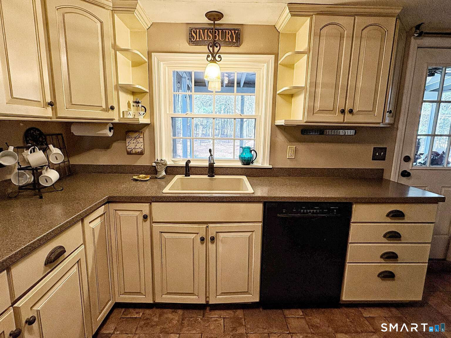 44 Climax Road Simsbury CT 06070