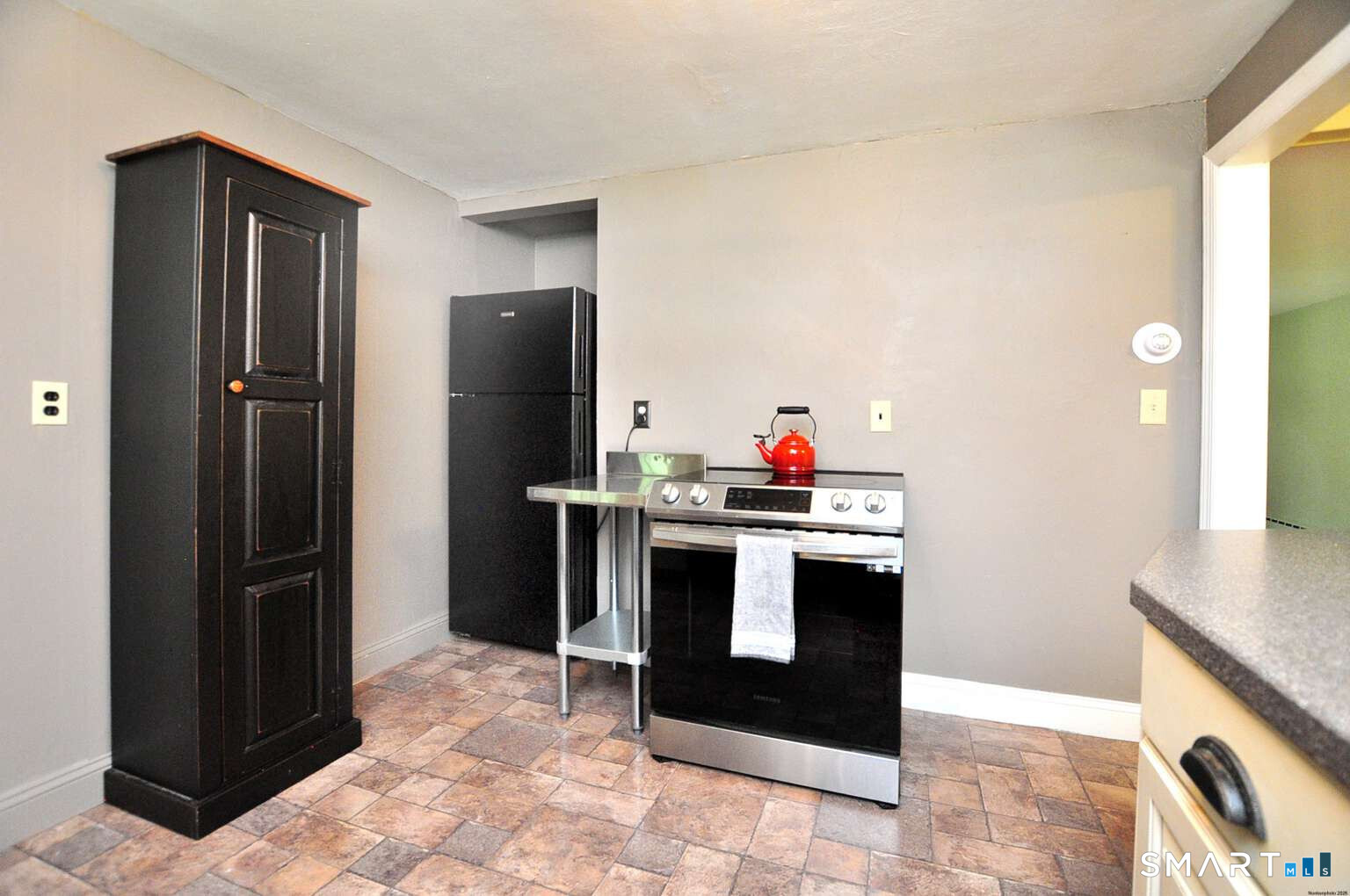 44 Climax Road Simsbury CT 06070