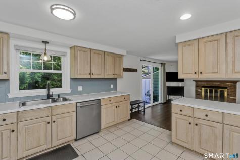 148 Clover Hill Drive Agawam MA 01030