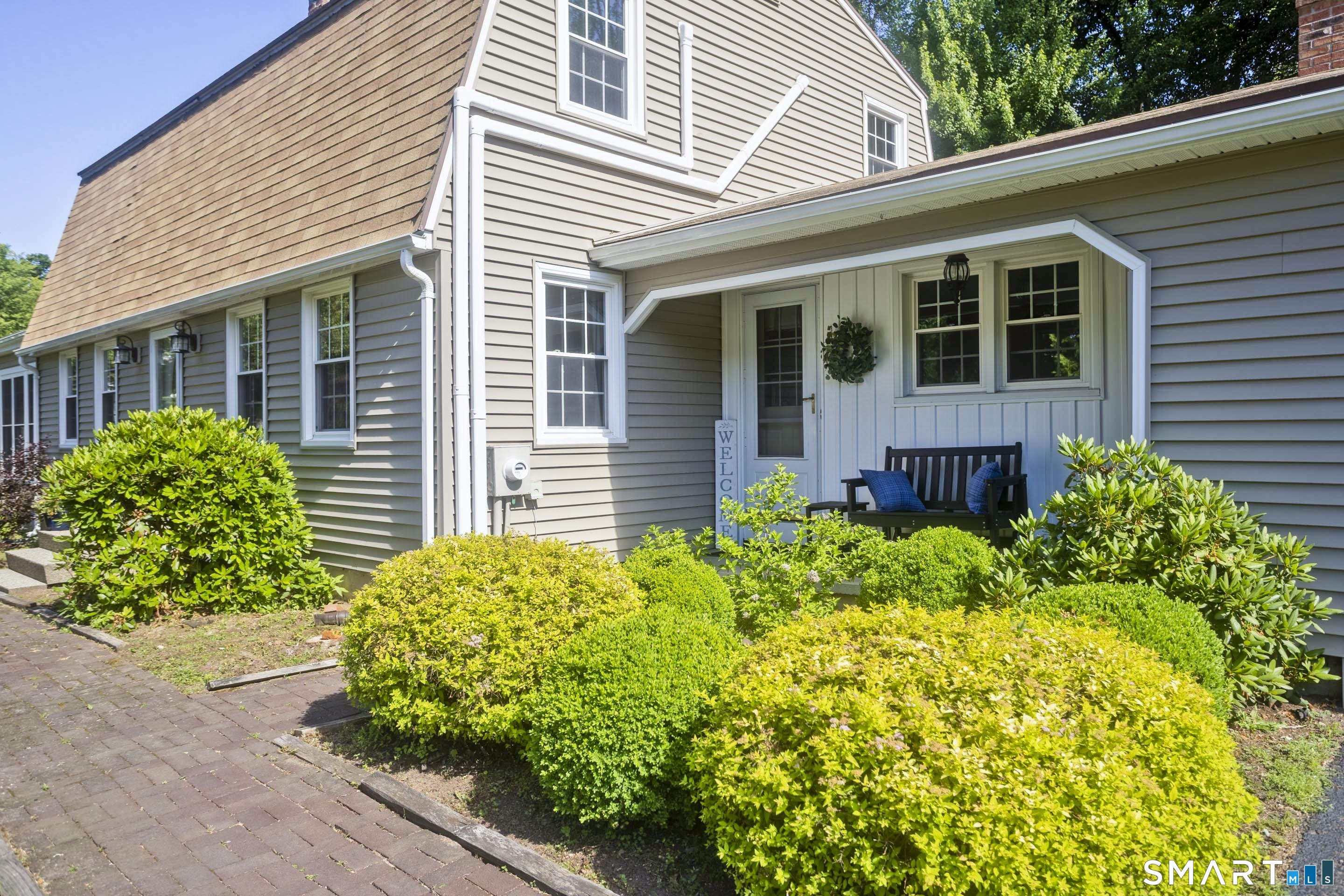 148 Clover Hill Drive Agawam MA 01030