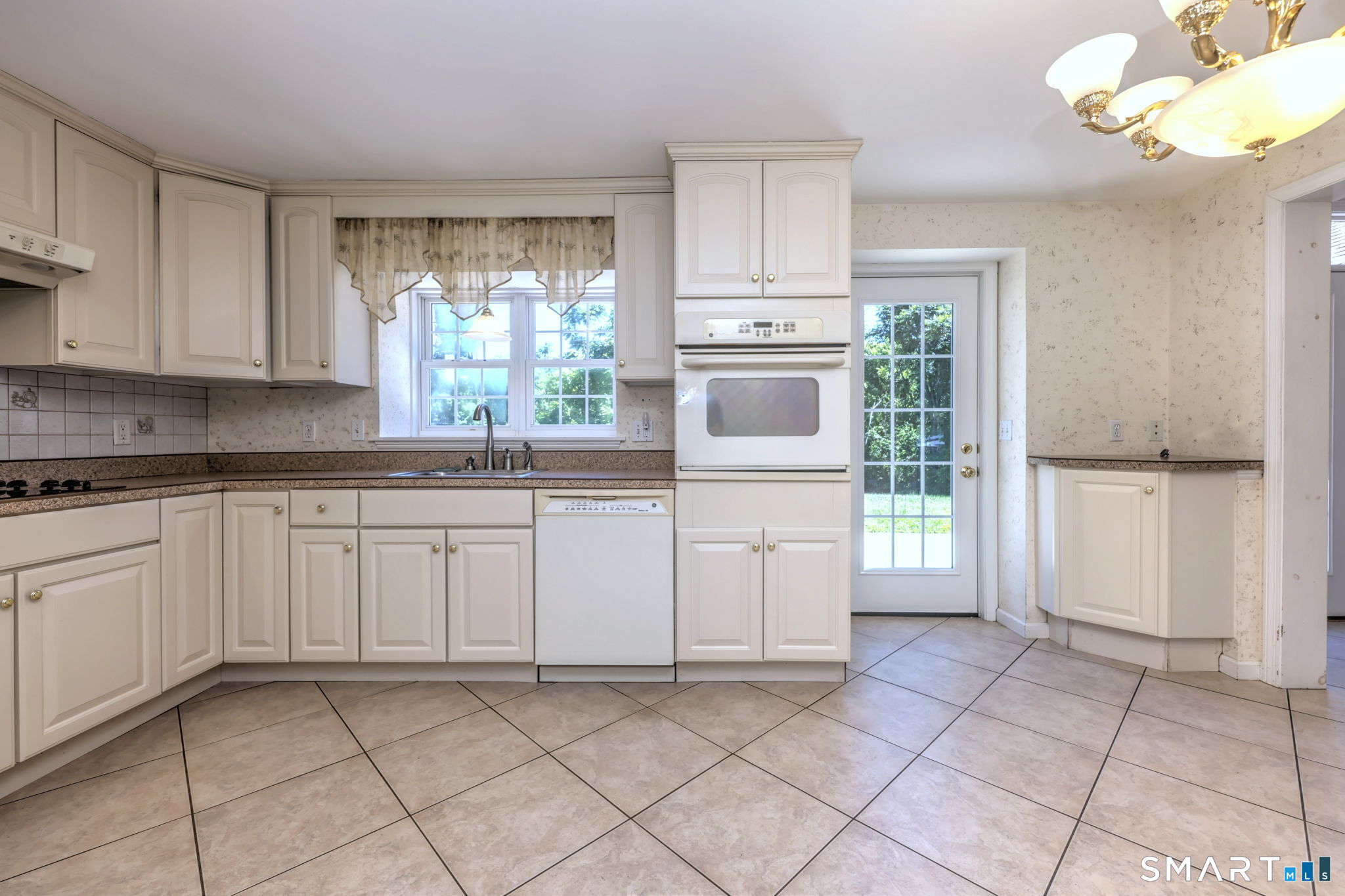 74 Quaker Farms Road Oxford CT 06478