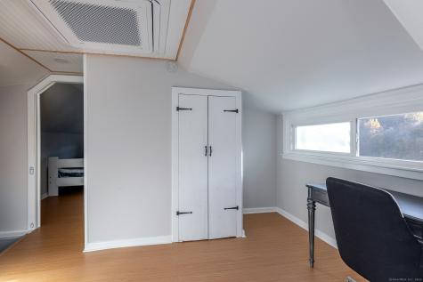 5 Windmill Road New Fairfield CT 06812