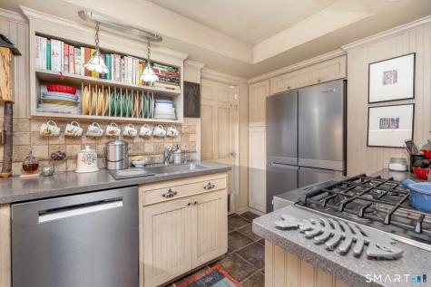 195 Fern Street West Hartford CT 06119
