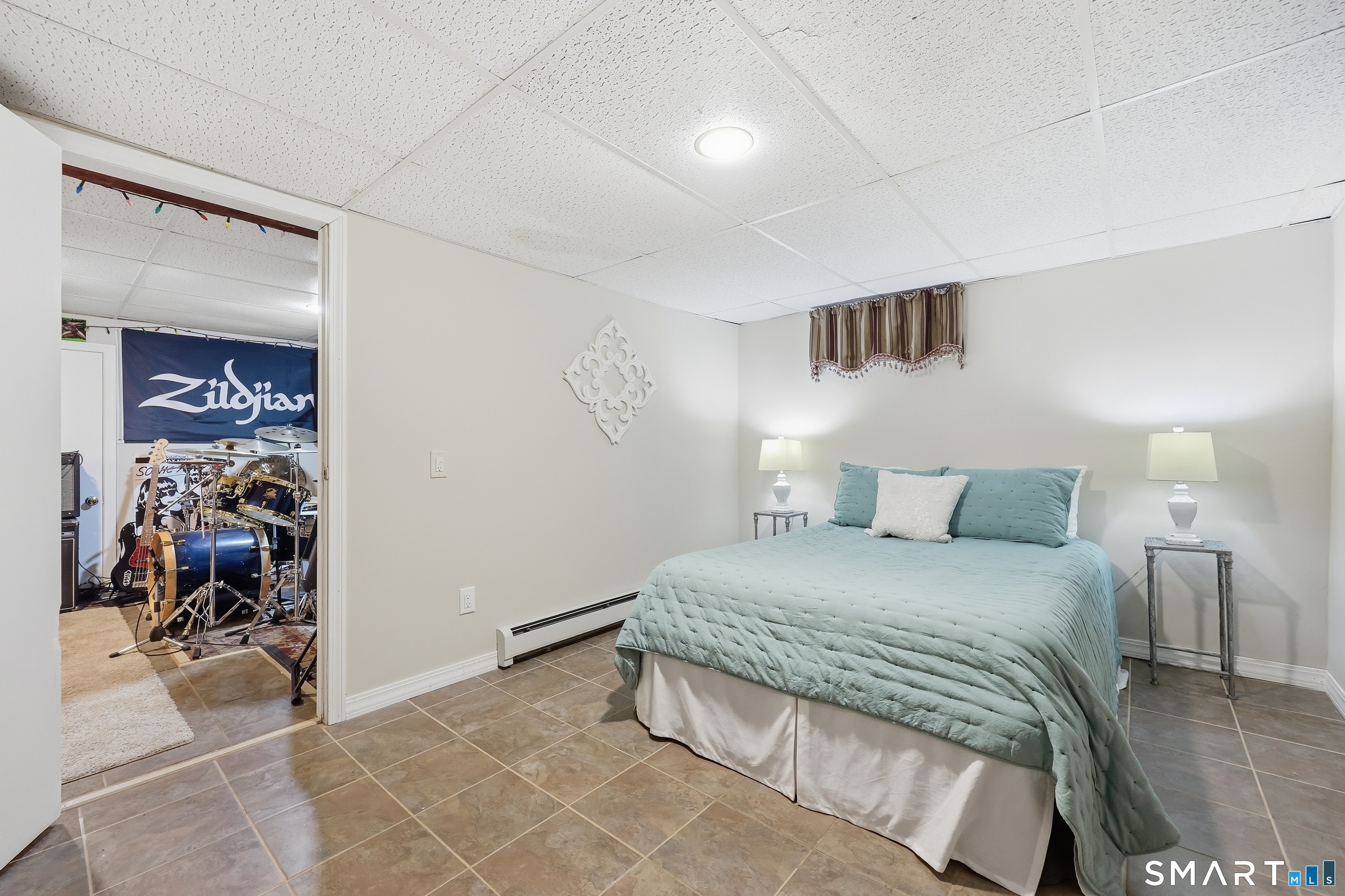 21 Elmfield Street West Hartford CT 06110