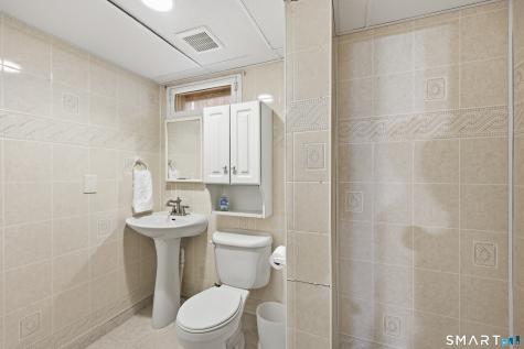 21 Elmfield Street West Hartford CT 06110