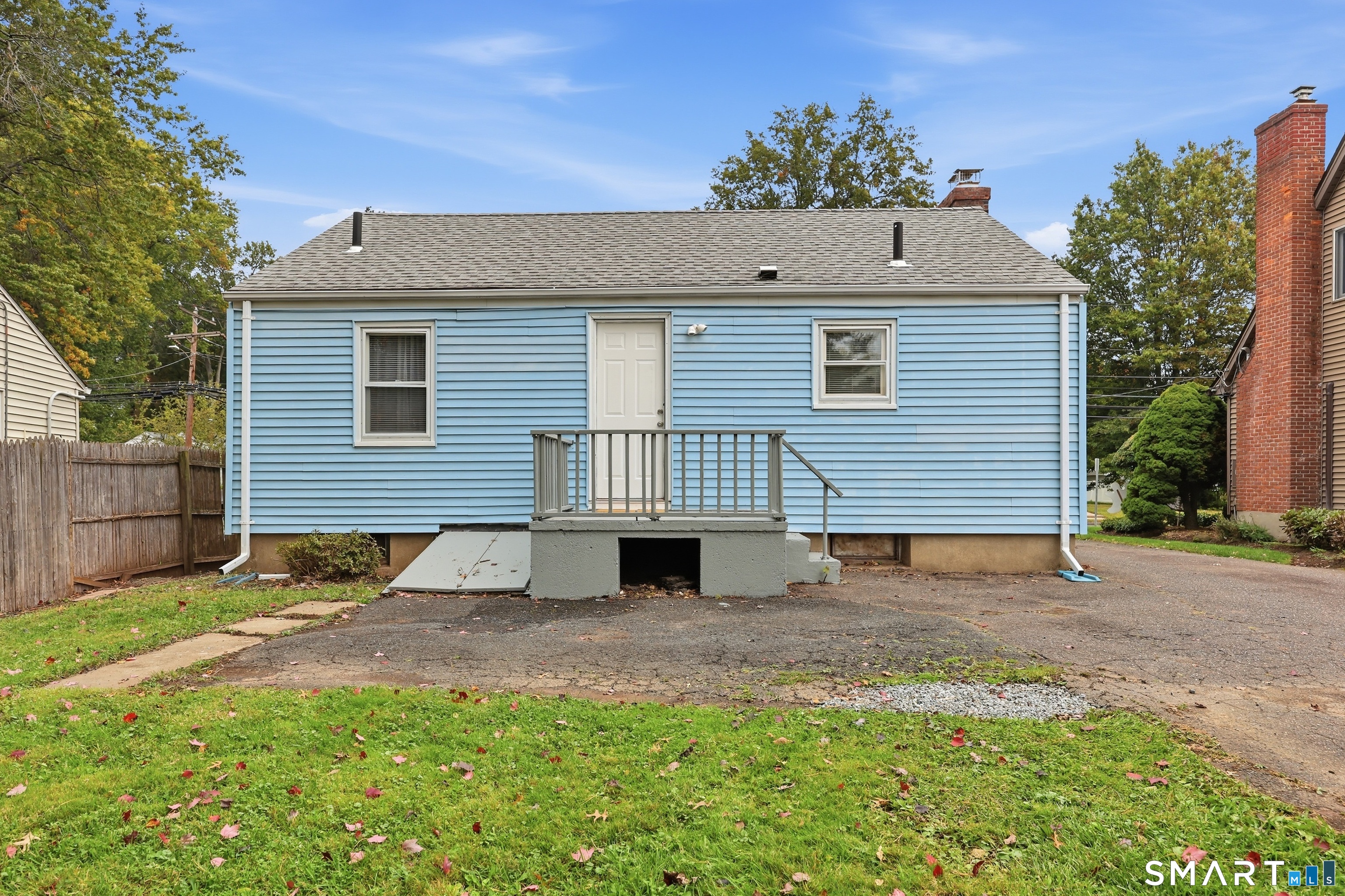 21 Elmfield Street West Hartford CT 06110