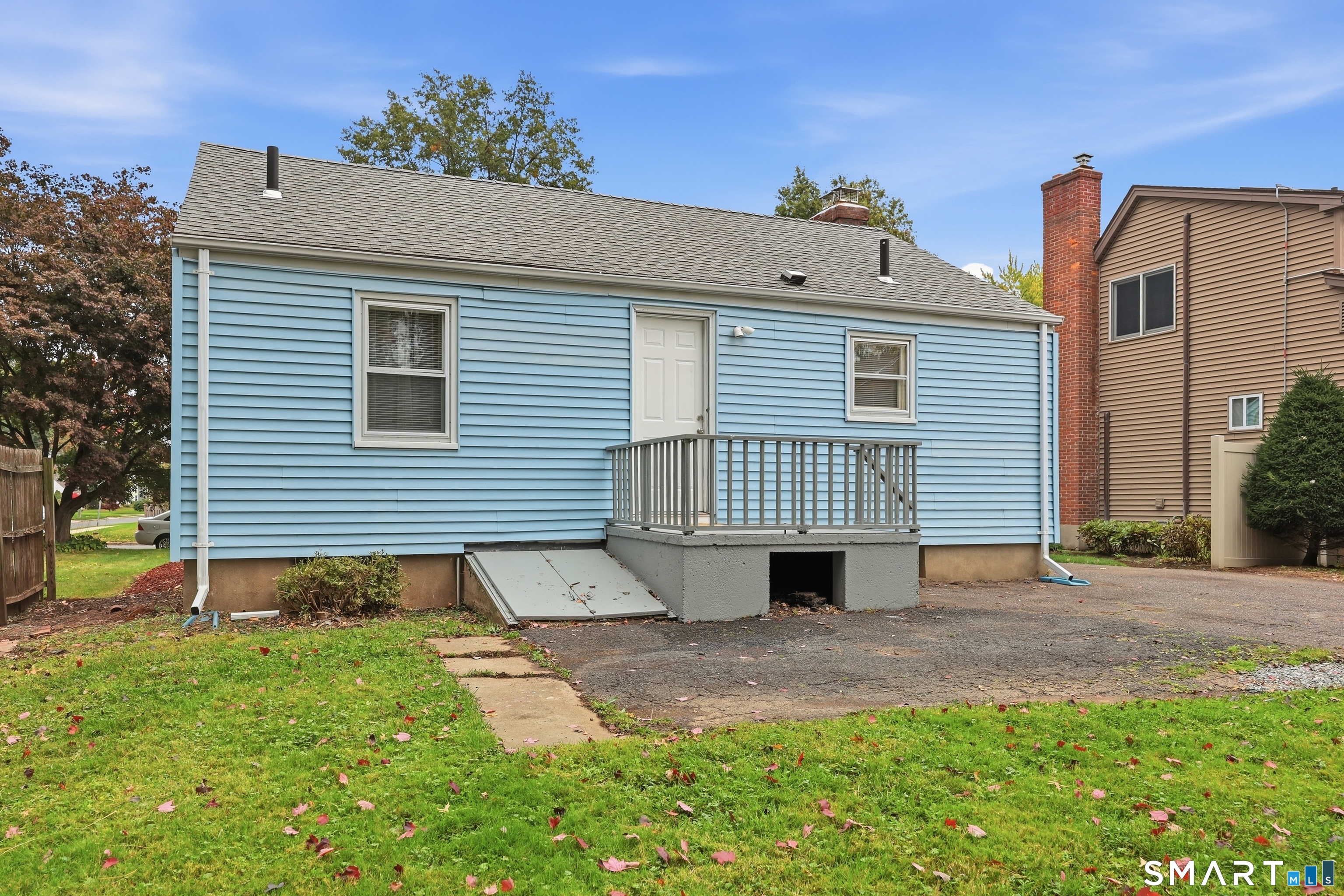 21 Elmfield Street West Hartford CT 06110