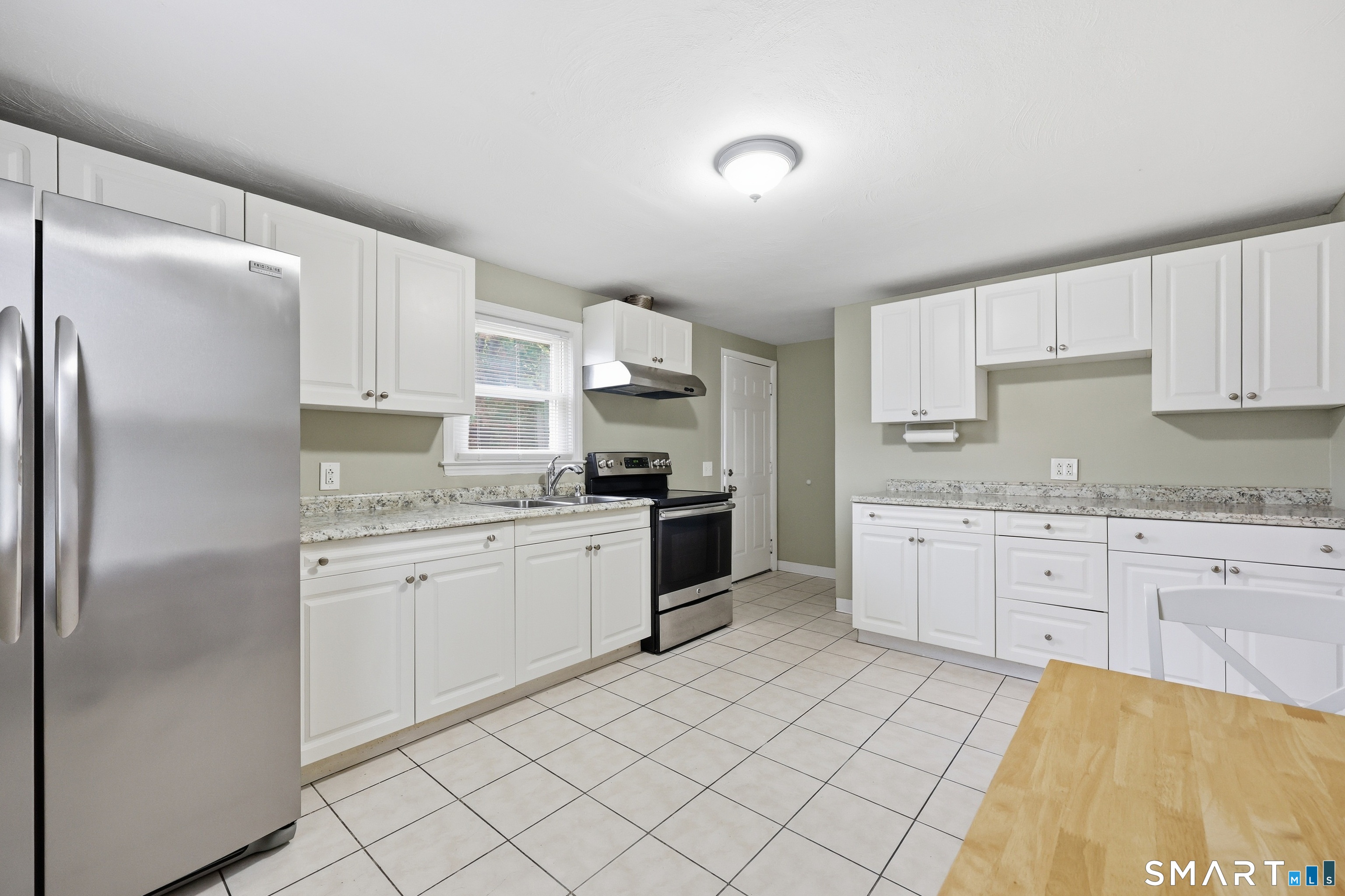21 Elmfield Street West Hartford CT 06110