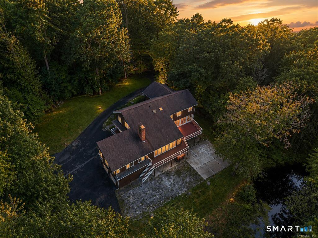 21 Deepwood Road Weston CT 06883
