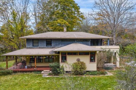 39 Hewitt Road North Stonington CT 06359