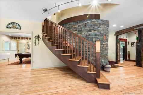 39 Hewitt Road North Stonington CT 06359