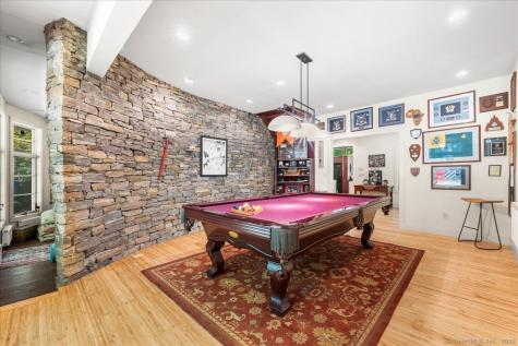 39 Hewitt Road North Stonington CT 06359