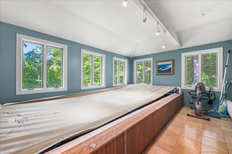 39 Hewitt Road North Stonington CT 06359