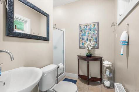 39 Hewitt Road North Stonington CT 06359