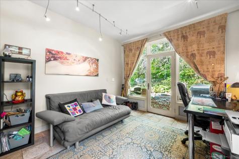 39 Hewitt Road North Stonington CT 06359