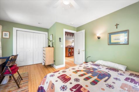 39 Hewitt Road North Stonington CT 06359