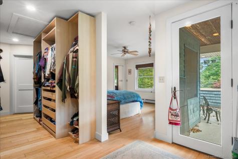 39 Hewitt Road North Stonington CT 06359