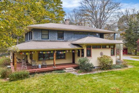 39 Hewitt Road North Stonington CT 06359