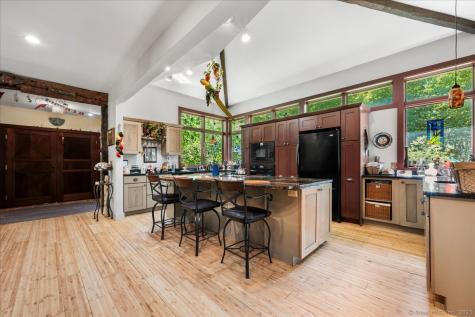 39 Hewitt Road North Stonington CT 06359