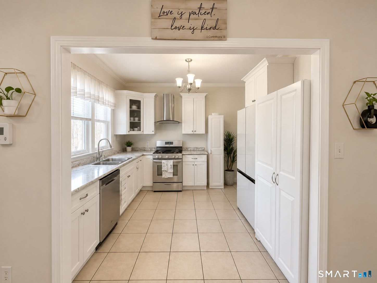 524 Wethersfield Avenue Hartford CT 06114