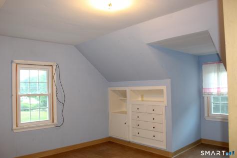 303 Riverside Drive Thompson CT 06277