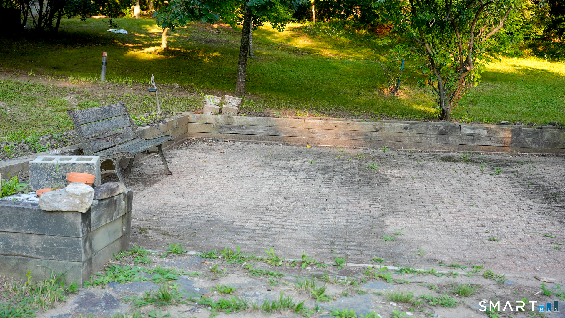 303 Riverside Drive Thompson CT 06277