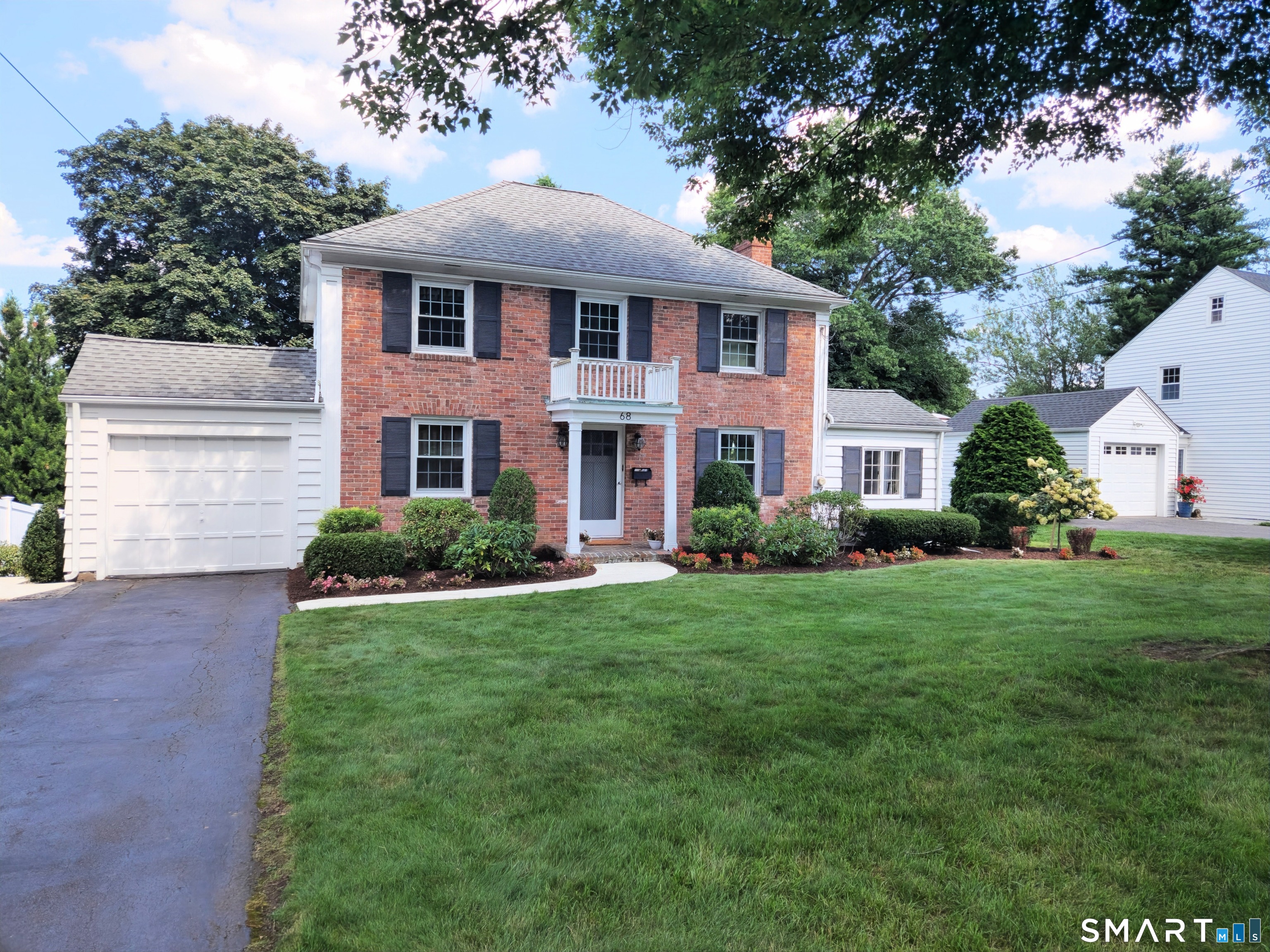 68 Farmingdale Road Wethersfield CT 06109