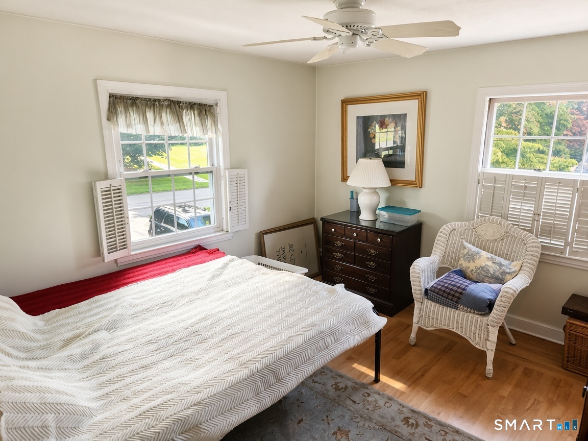 68 Farmingdale Road Wethersfield CT 06109