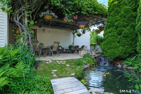 55 Spruceland Road Enfield CT 06082