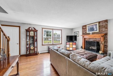 55 Spruceland Road Enfield CT 06082