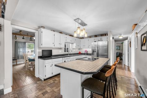 55 Spruceland Road Enfield CT 06082