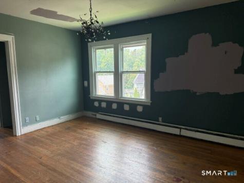 105 Roydon Road New Haven CT 06511