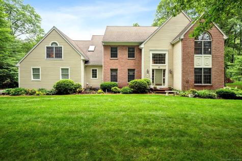 26 Coventry Lane Avon CT 06001