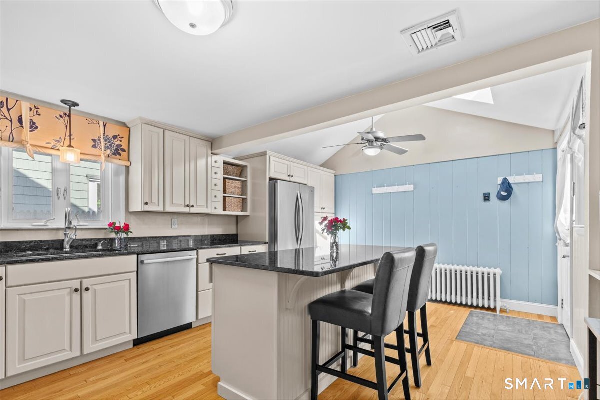 57 Warwick Street West Hartford CT 06119