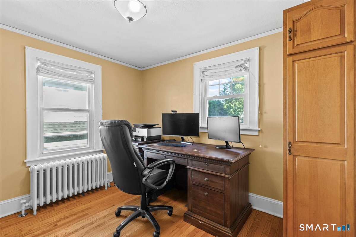57 Warwick Street West Hartford CT 06119