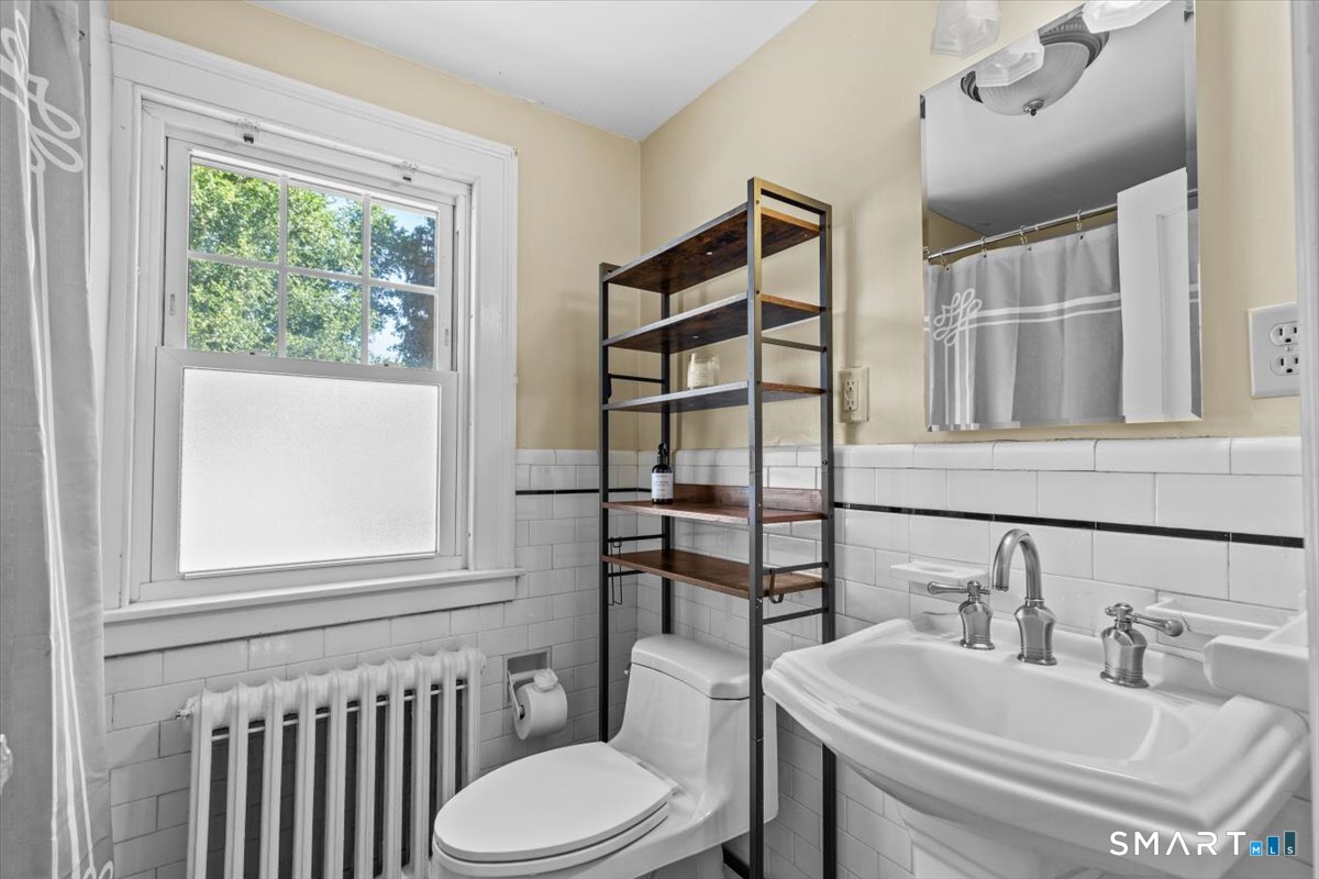 57 Warwick Street West Hartford CT 06119