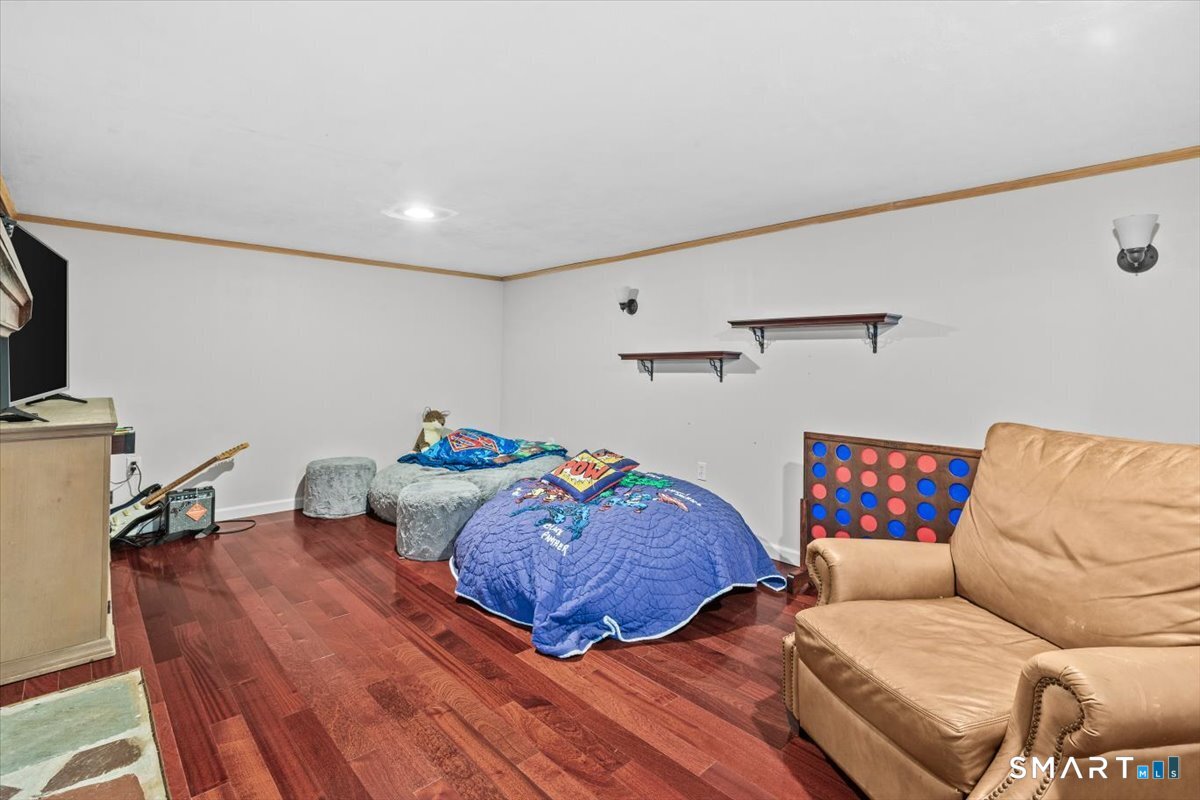 57 Warwick Street West Hartford CT 06119