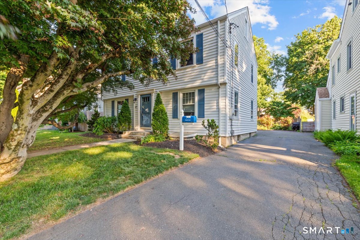 57 Warwick Street West Hartford CT 06119