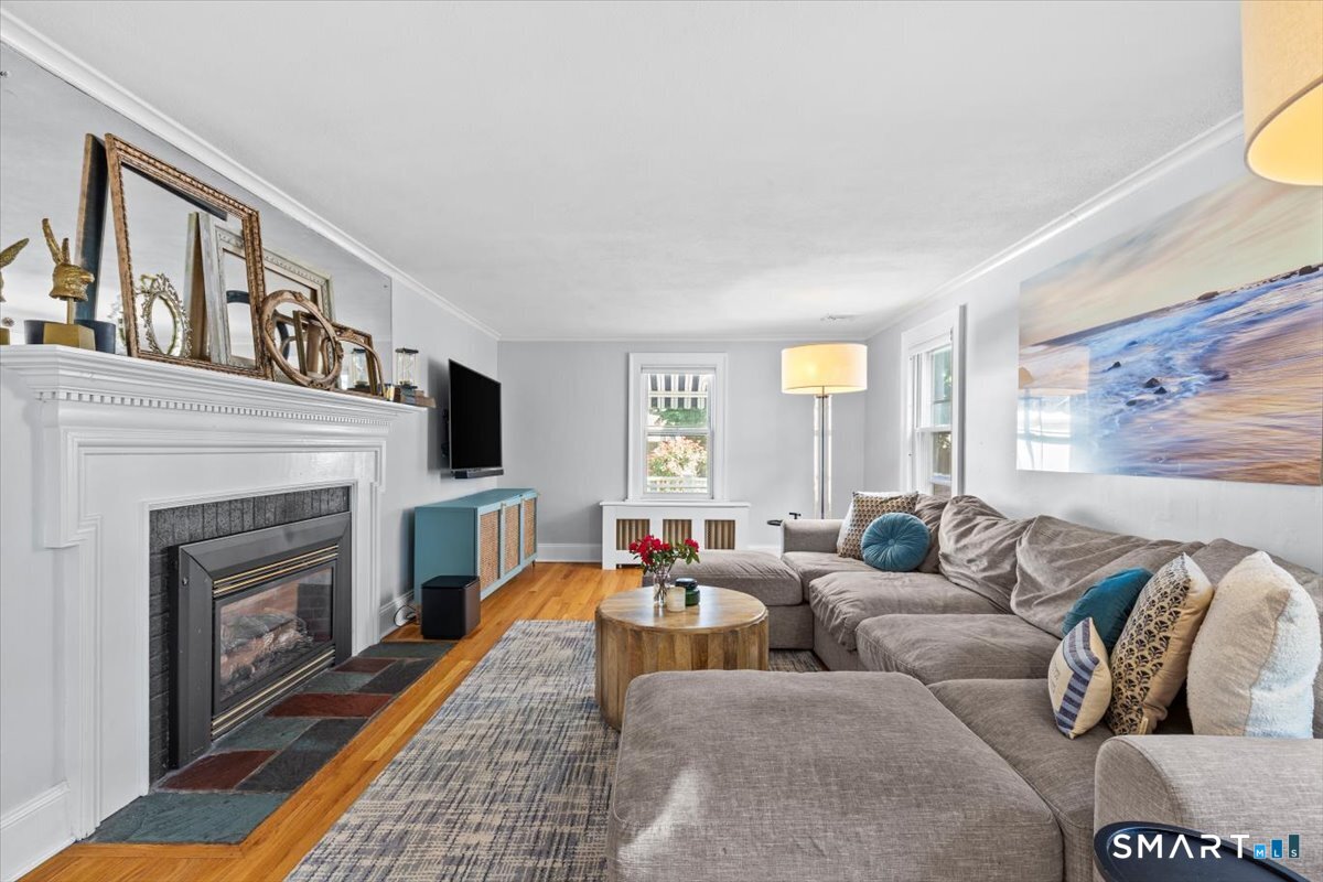 57 Warwick Street West Hartford CT 06119