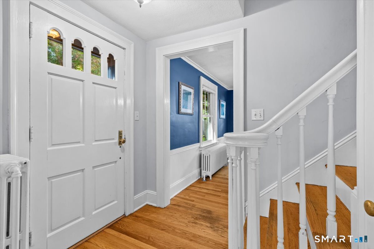 57 Warwick Street West Hartford CT 06119