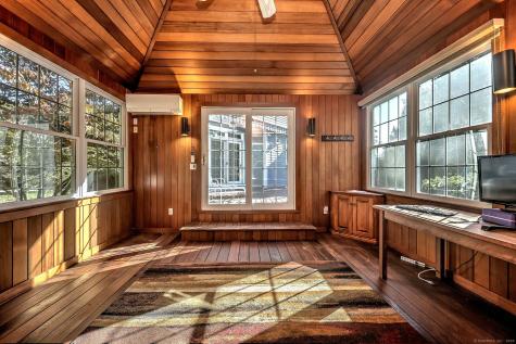 102 Wild Horse Court Monroe CT 06468